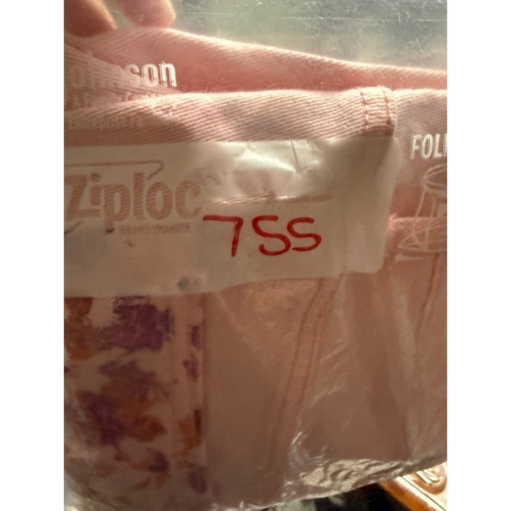 Time and Tru Womens Pink Floral Distressed High Rise Denim Shorts Size 4 - Picture 4 of 4